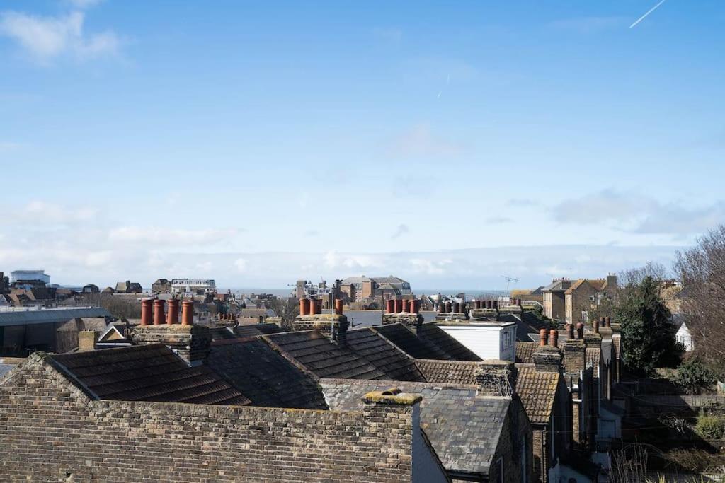 Boutique Central Margate Apt. - Edge Of Old Town! 外观 照片